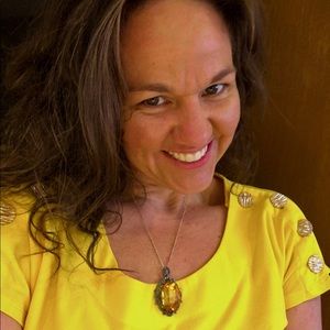 Meet your Posher, Danae